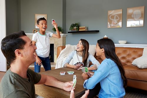 UNO Family Card Game for Kids 7 Years and Up - Family Fun Card Game with 112 Cards in Sturdy Tin Packaging